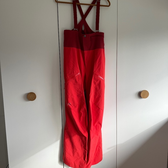 ARC’TERYX Women’s GORETEX Rush Bib - Picture 1 of 7